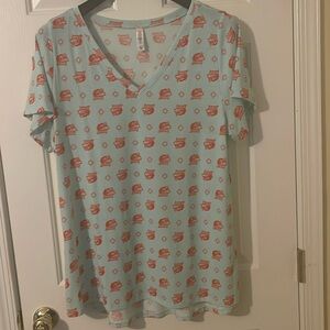 Mint Green Wolf LuLaRoe Christy V-Neck T Size 2XL